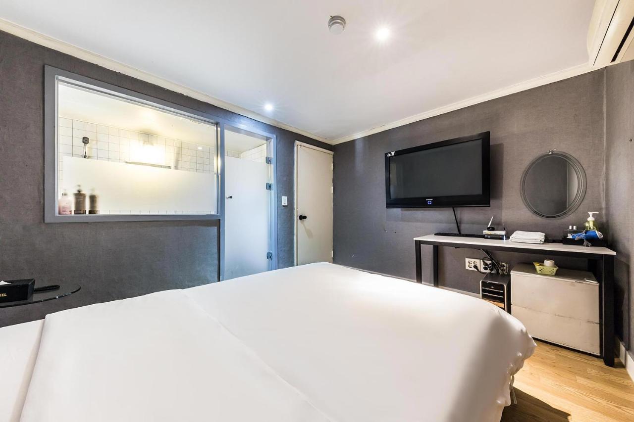 In Seoul Sinchon Goguma Hotel Extérieur photo